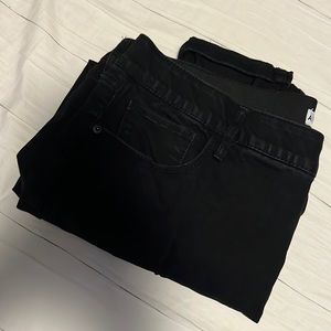 Black skinny jeans
